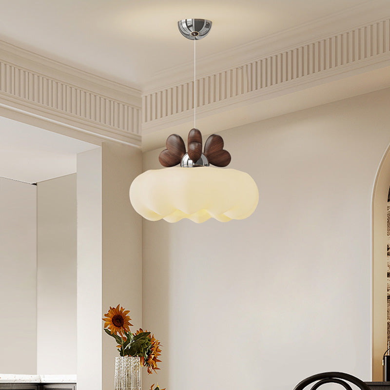 مصباح LED عصري إبداعي على شكل قلب من الحديد والأكريليك لغرفة النوم