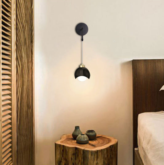 寝室用 北欧風球形ガラスアイアン1灯壁付け照明
