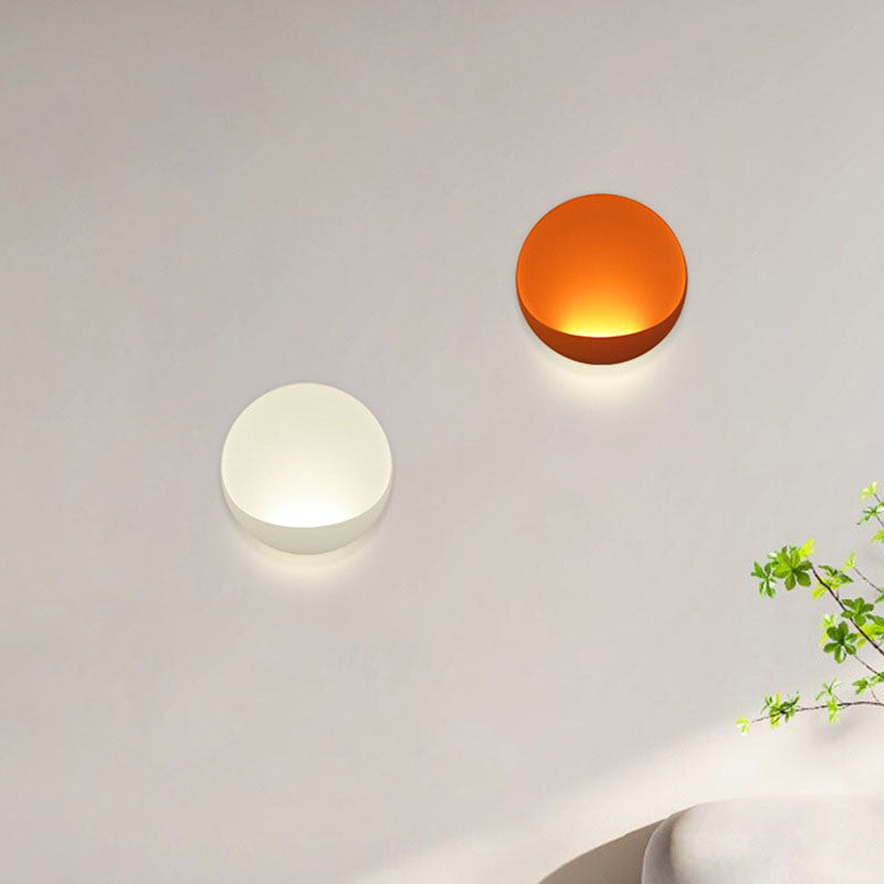 مصباح حائط LED دائري من الألومنيوم بتصميم عصري وبسيط