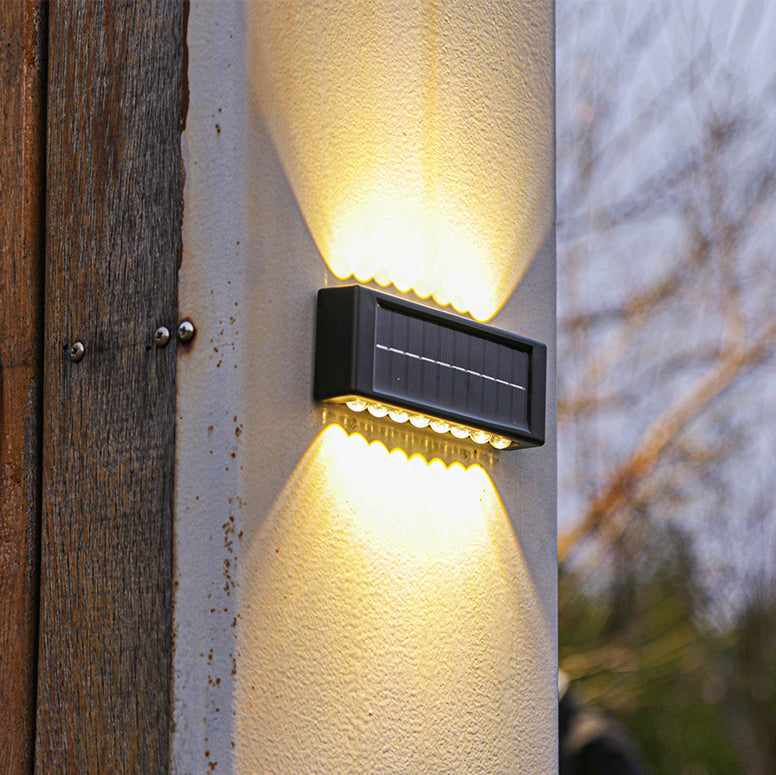 モダンでシンプルなソーラー防水長方形ABS PVC LED壁取り付け用燭台ランプ(屋外パティオ用)