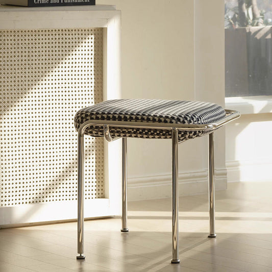 現代的なスカンジナビアのスクエアコットンリネン布張りステンレススチールフレーム化粧台スツール背なし寝室用