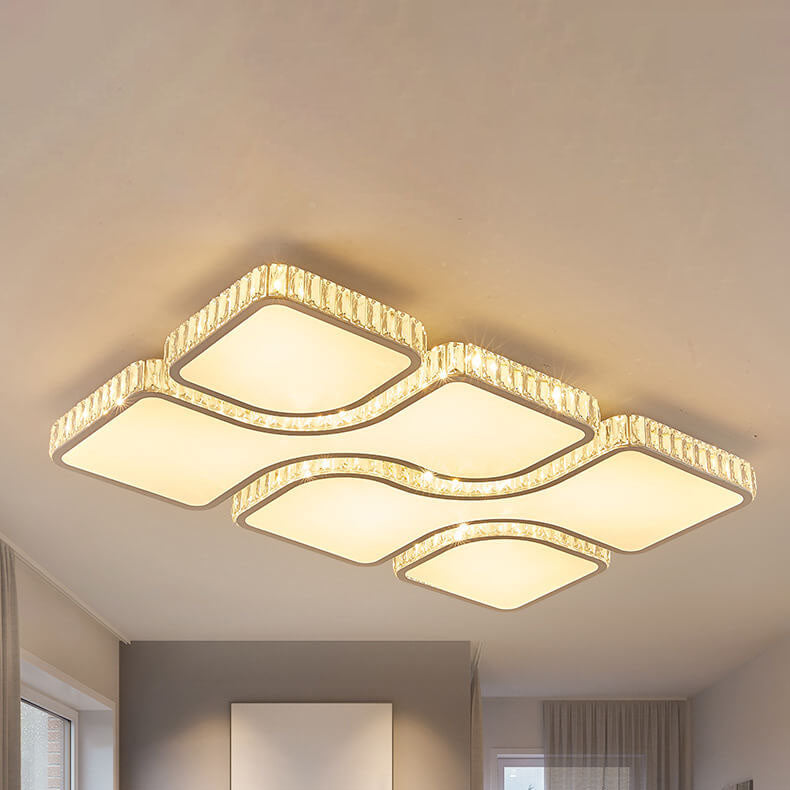 مصباح LED معدني مستطيل الشكل فاخر باللون الذهبي بتصميم عصري