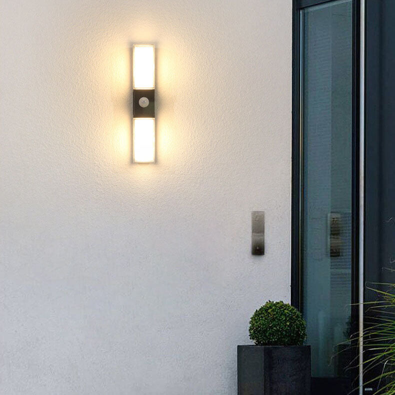 مصباح حائط LED خارجي مقاوم للماء بتصميم مستطيل بسيط وحديث مصنوع من الألومنيوم