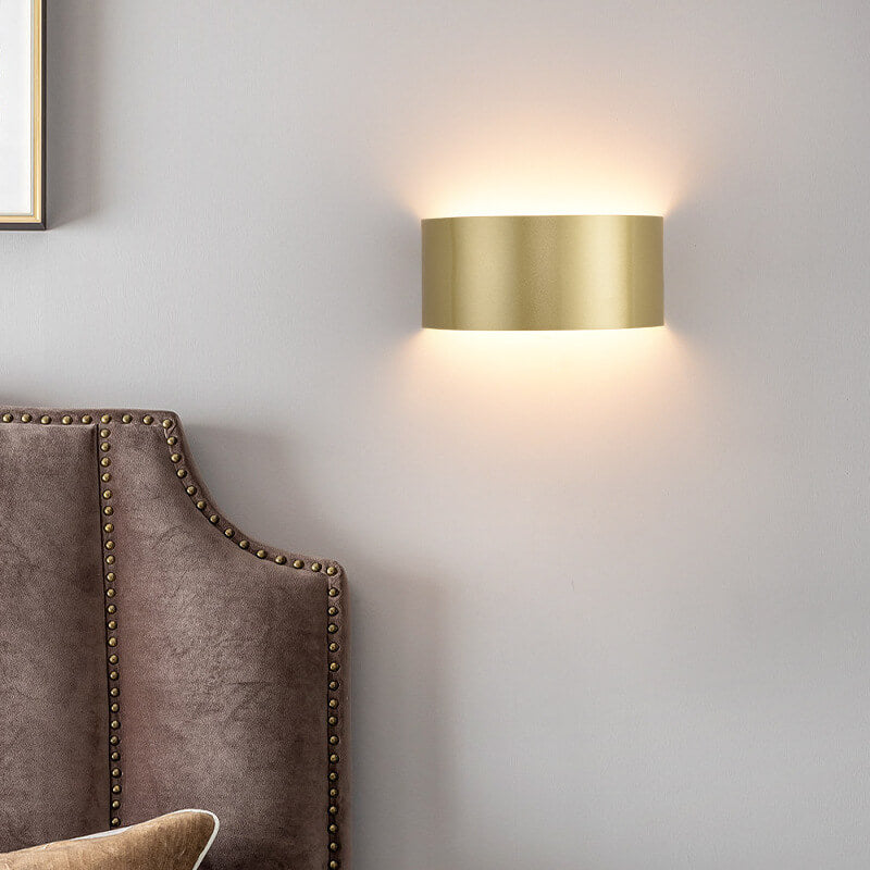 Minimalist Solid Color Iron Half-circle LED Wall Sconce Lamp