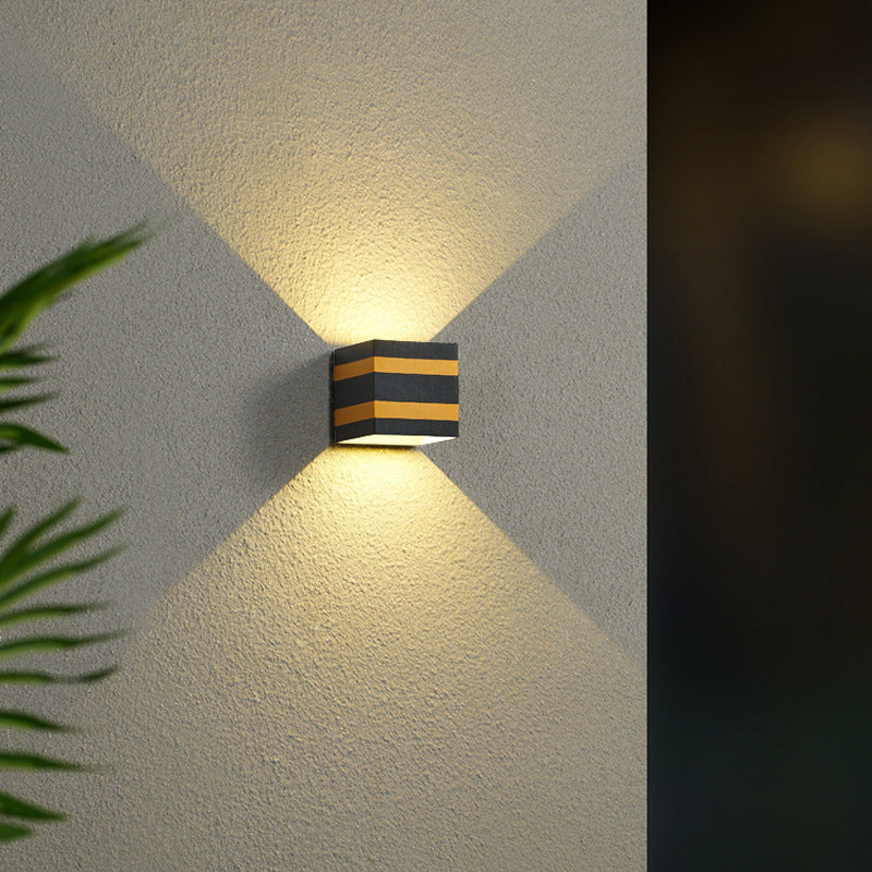 Outdoor Minimalist Square Cube Aluminum Waterproof LED Wall Sconce Lamp
