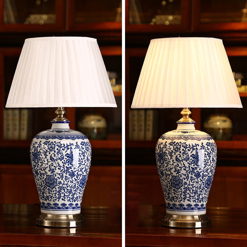 Traditional Chinese Ceramic Vase Cone Fabric 1-Light Table Lamp For Home Office