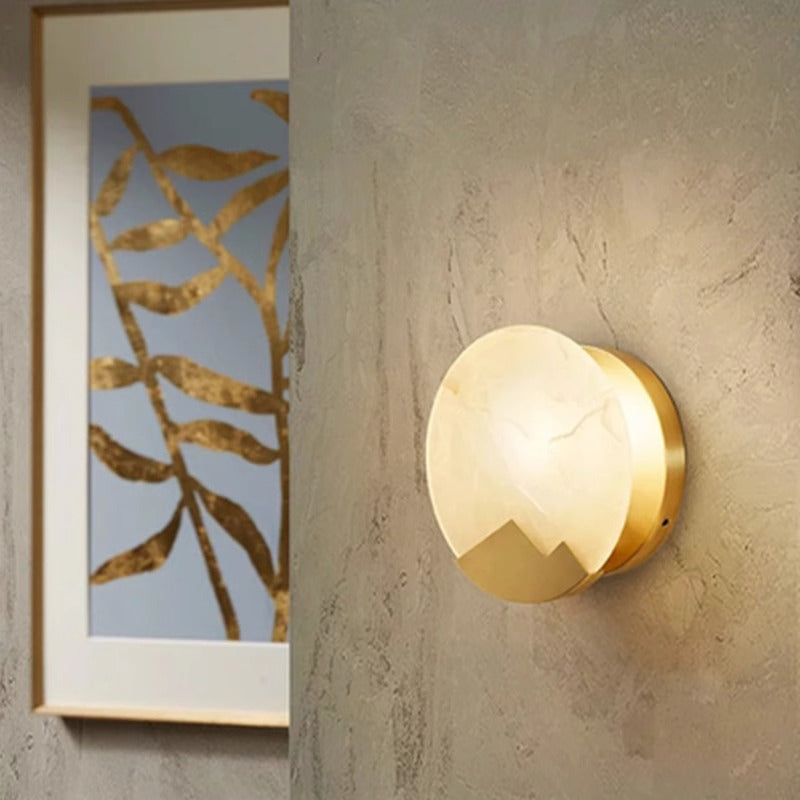 Modern Luxury Marble Round Shade Gold Finish Frame 1-Light Wall Sconce Lamp For Bedroom