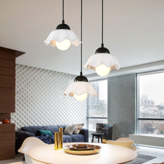 مصباح معلق سيراميكي من Nordic Rustic Hardware بإضاءة 1/3