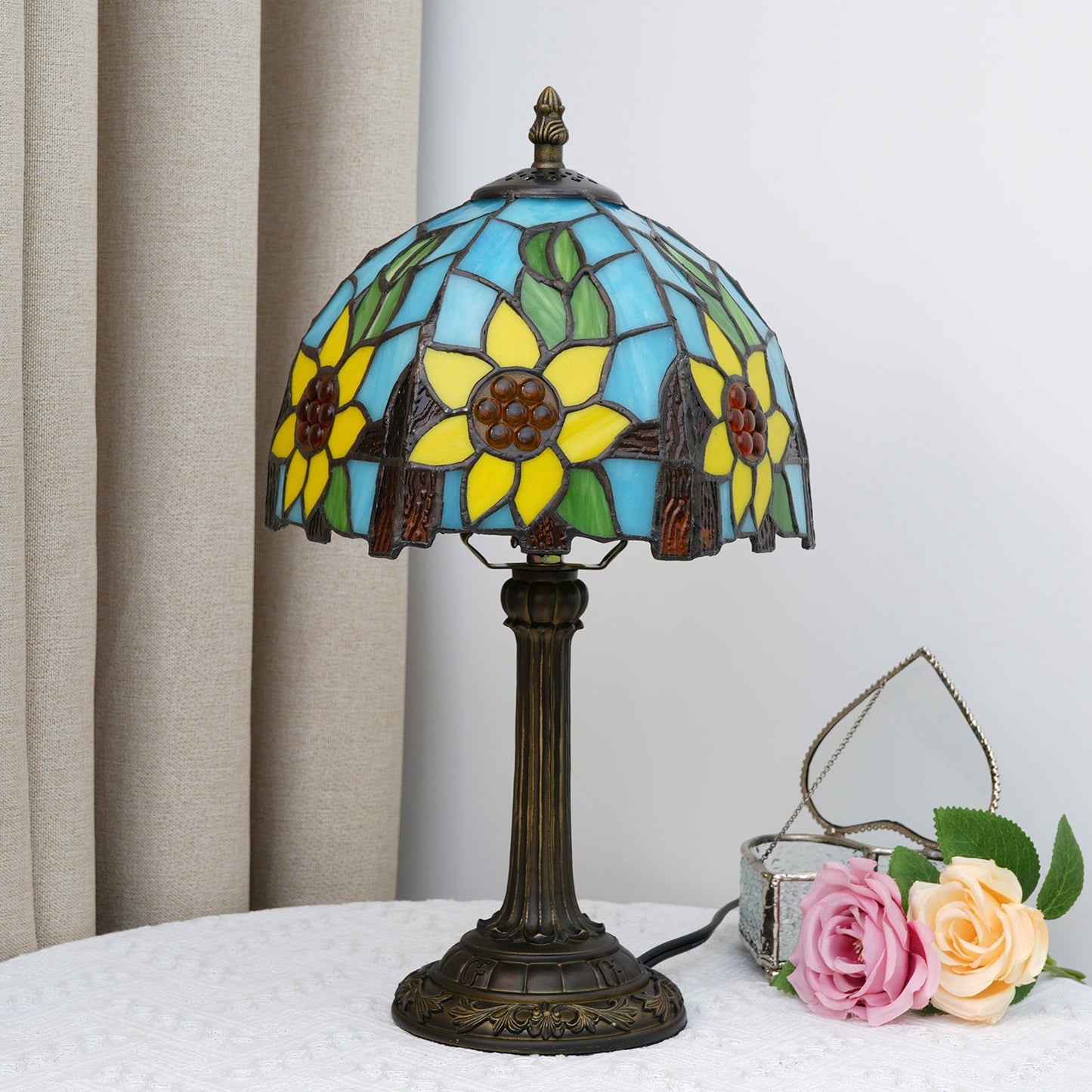 Traditional Tiffany Resin Glass Dome Sunflower 1-Light Table Lamp For Bedside