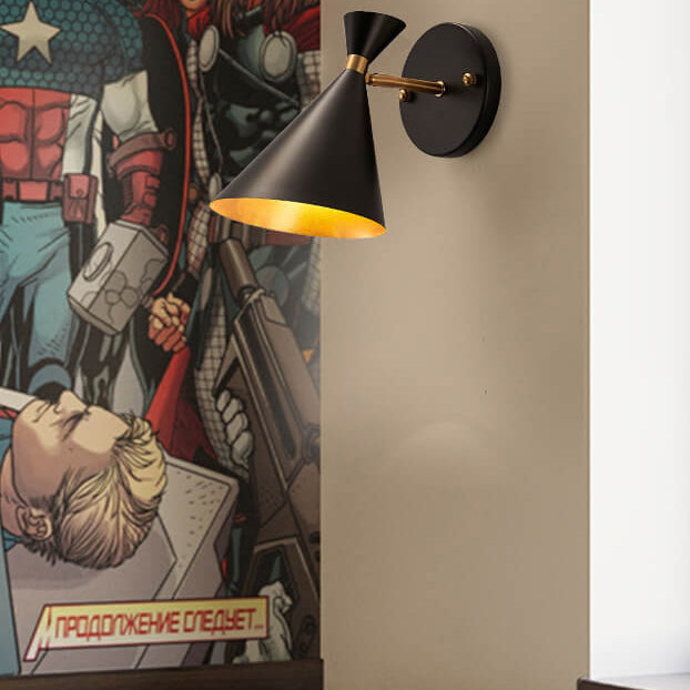 مصباح حائطي Nordic Creative Horn أسود ذهبي بضوء واحد