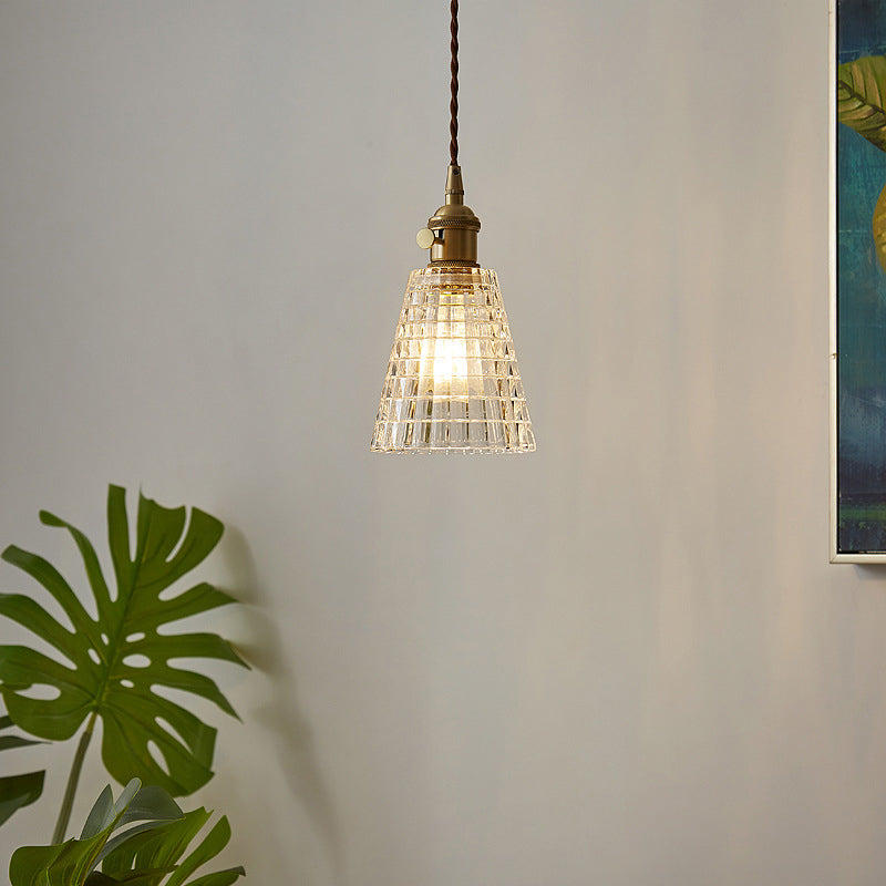 مصباح معلق تقليدي عتيق على شكل كأس دائري من النحاس والزجاج، مزود بمصباح واحد لغرفة المعيشة