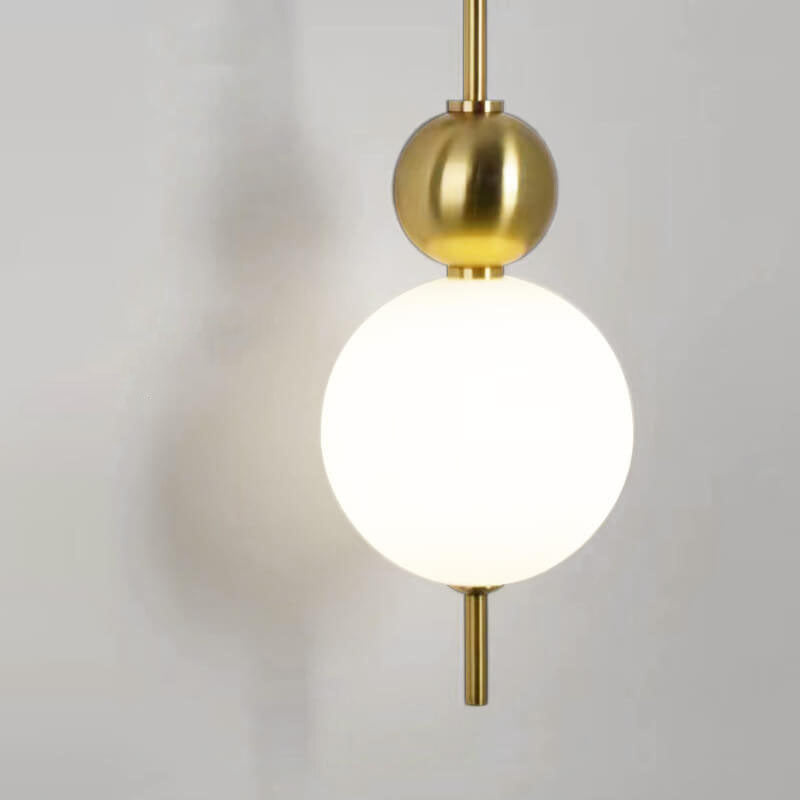 مصباح حائط LED بسلسلة من القرع بتصميم بسيط على الطراز الاسكندنافي
