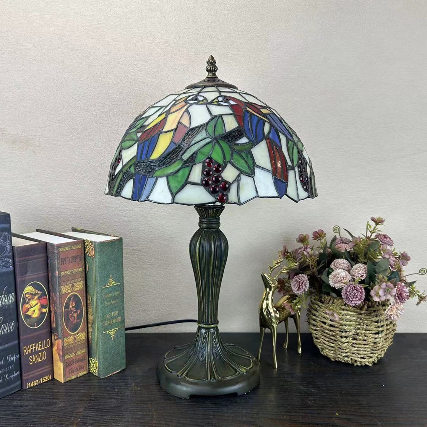 Traditional Tiffany Metal Glass Dome Grape Flower Dragonfly Butterfly 1-Light Table Lamp For Bedside