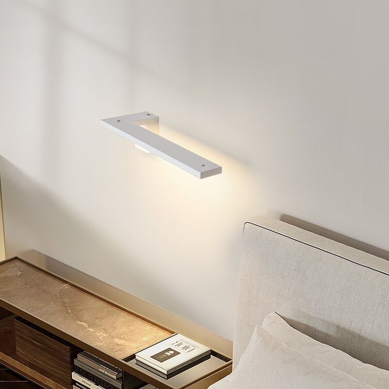 مصباح حائط LED مستطيل الشكل مصنوع من الحديد والأكريليك بتصميم عصري بسيط