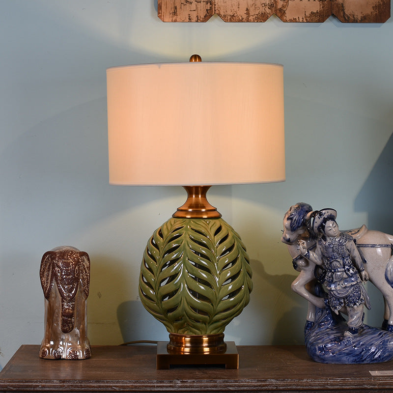 Traditional Vintage Hollowed Out Leaves Vase Shaped Ceramic Copper Fabric 1-Light Table Lamp For Bedroom
