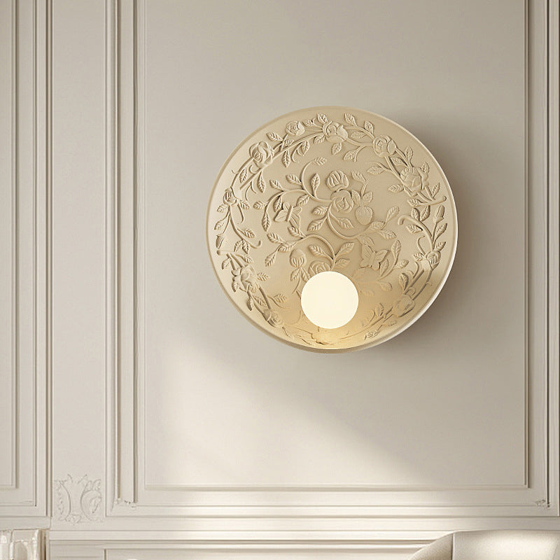 Traditional Vintage Carved Round Disc Resin 1-Light Wall Sconce Lamp For Bedroom