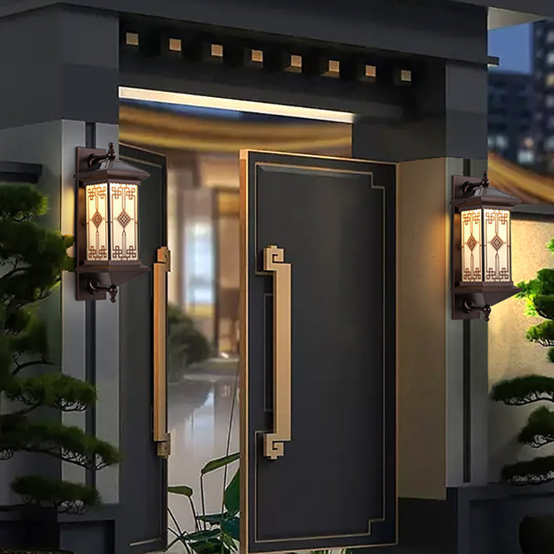 Traditional Chinese Aluminum Square Chinese Knot Pattern LED Waterproof Solar Wall Sconce Lamp For Outdoor Patio