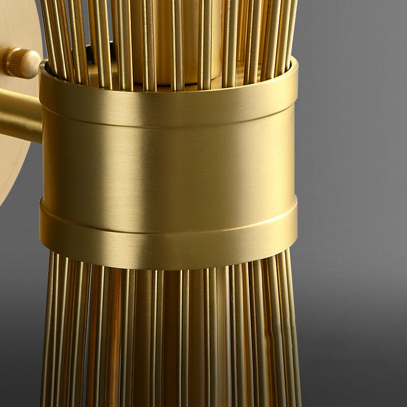 مصباح حائطي حديث فاخر بعمود فرعي من النحاس بنصف ضوء