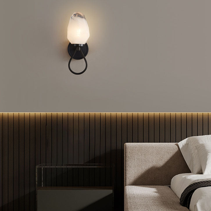 Modern Luxury Brass Geometrical Glass Shade 1-Light Wall Sconce Lamp For Bedroom