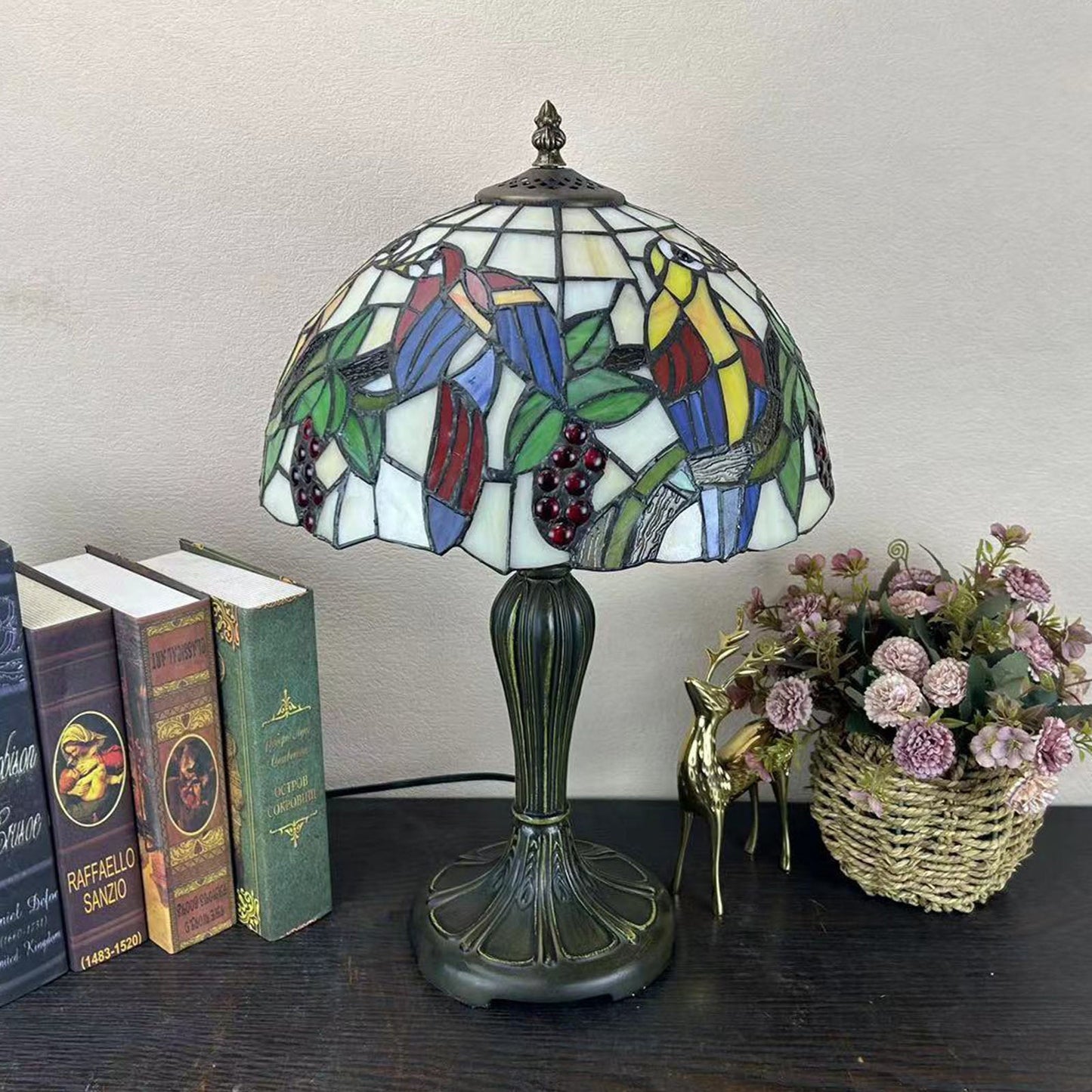 Traditional Tiffany Metal Glass Dome Grape Flower Dragonfly Butterfly 1-Light Table Lamp For Bedside