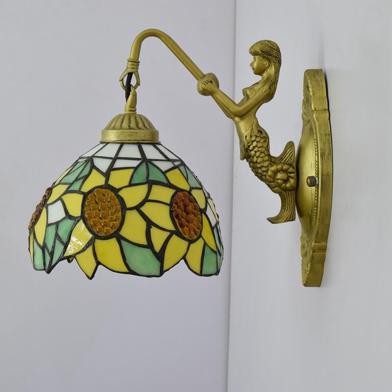 مصباح حائطي من الزجاج الملون بتصميم عباد الشمس من تيفاني بتصميم أوروبي عتيق مزود بإضاءة واحدة