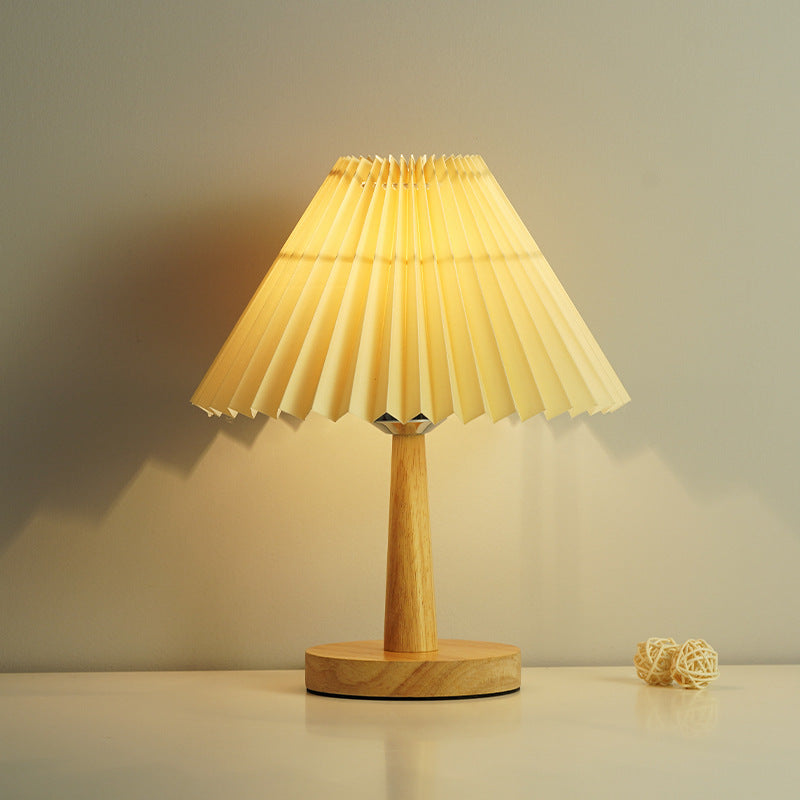 Vintage Pleated Umbrella-shaped LED Table Lamp