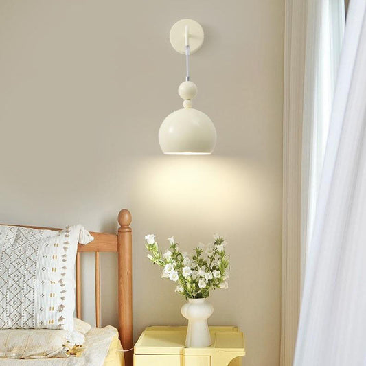 現代的なスカンジナビアの丸いひょうたん型アイアンガラス1灯壁取り付け用燭台ランプ寝室用