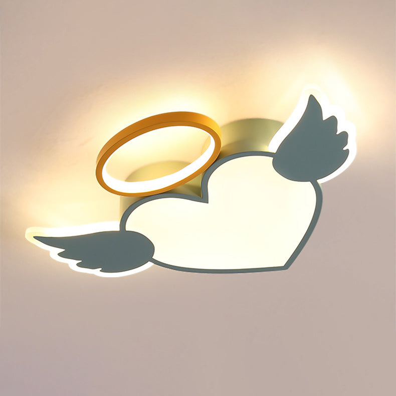 現代的でクリエイティブなキッズラブウィングスアイアンアルミアクリルシリコンLEDフラッシュマウントシーリングライト寝室用
