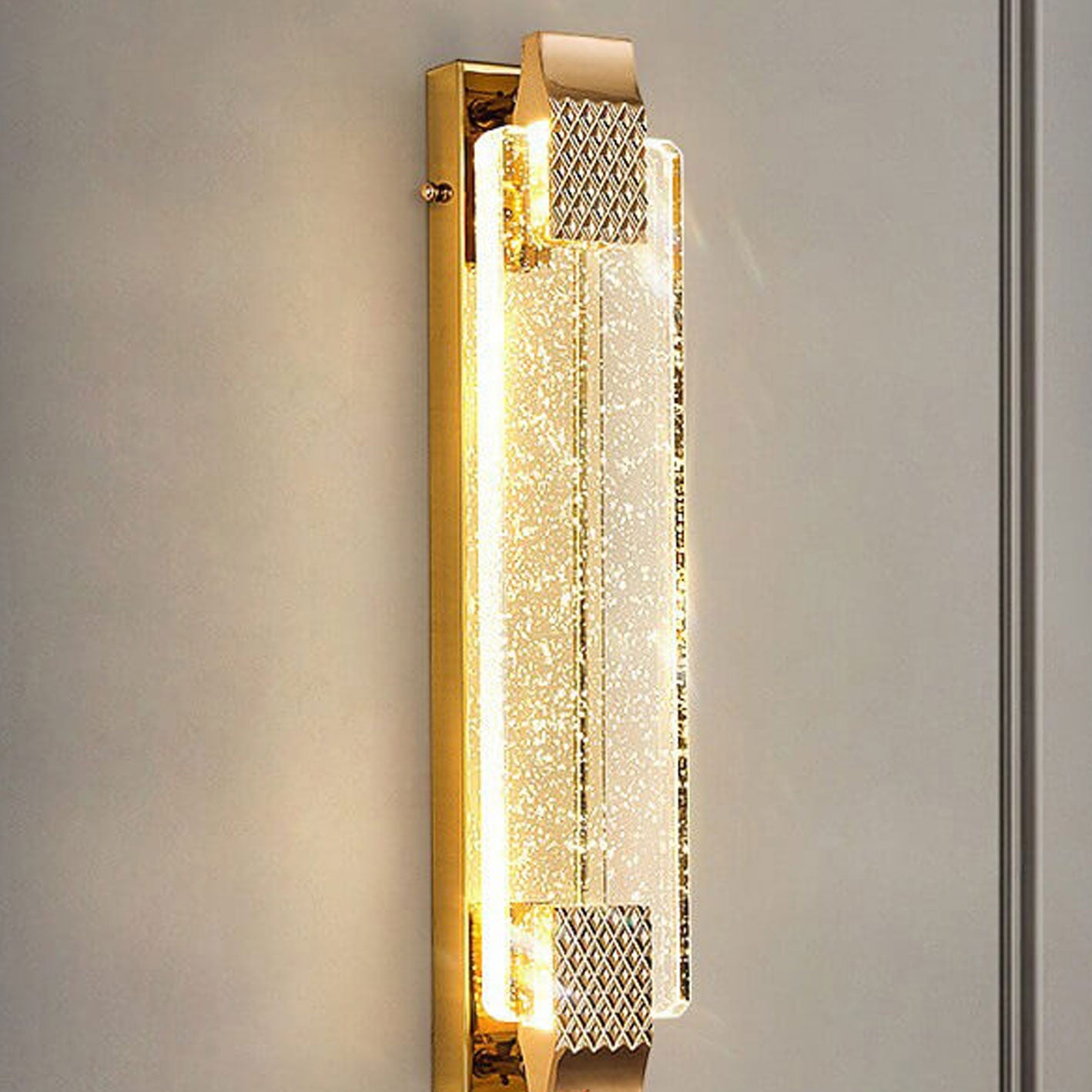 مصباح حائط LED مربع الشكل من سبائك الكريستال الفقاعي الفاخر الحديث