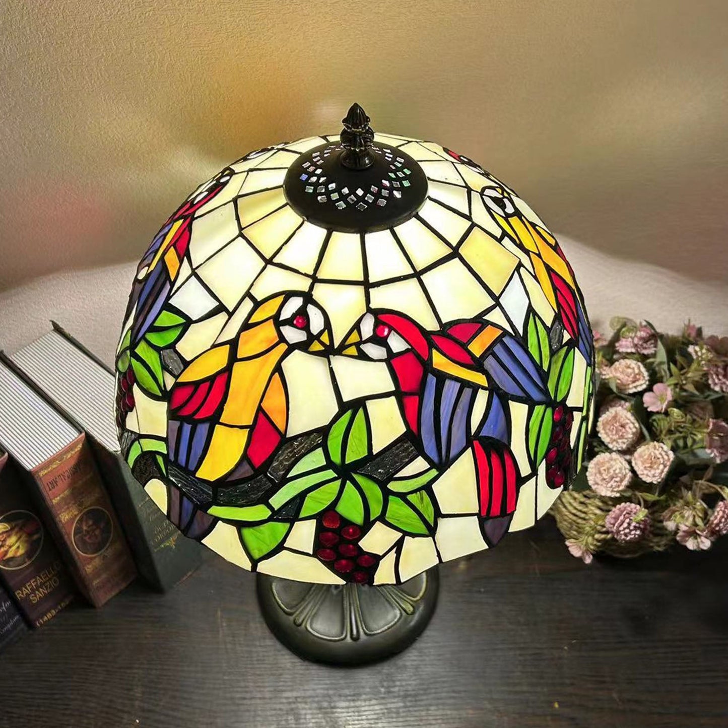 Traditional Tiffany Metal Glass Dome Grape Flower Dragonfly Butterfly 1-Light Table Lamp For Bedside
