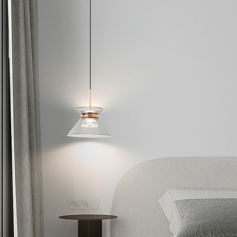 مصباح LED بتصميم الساعة الرملية المدبب المصنوع من الألومنيوم والأكريليك بتصميم بسيط وعصري لوضعه بجانب السرير
