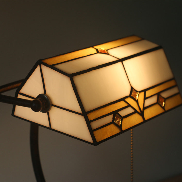 Vintage Tiffany Plaid Trapezoidal Stained Glass 1-Light Table Lamp
