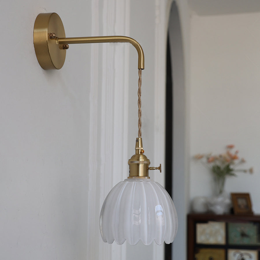 Modern Art Deco Flower Bud Glass Shade 1-Light Wall Sconce Lamp For Living Room