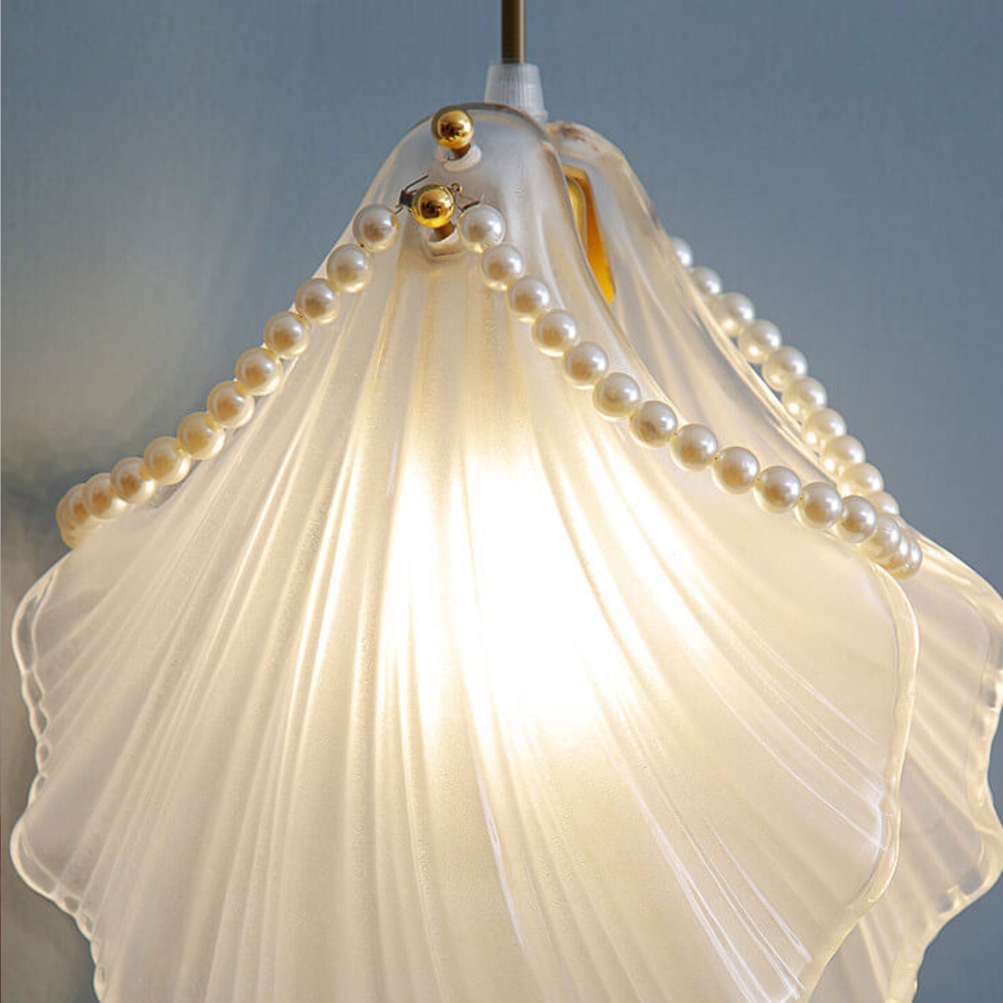 مصباح معلق فاخر من لؤلؤة صدفية من Creative Light مزود بمصباح واحد