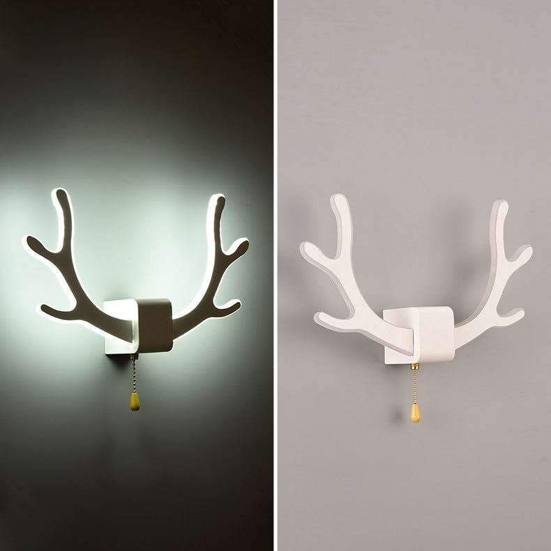 مصباح حائط LED بتصميم عصري من الأكريليك بتصميم إبداعي على شكل قرن الغزال