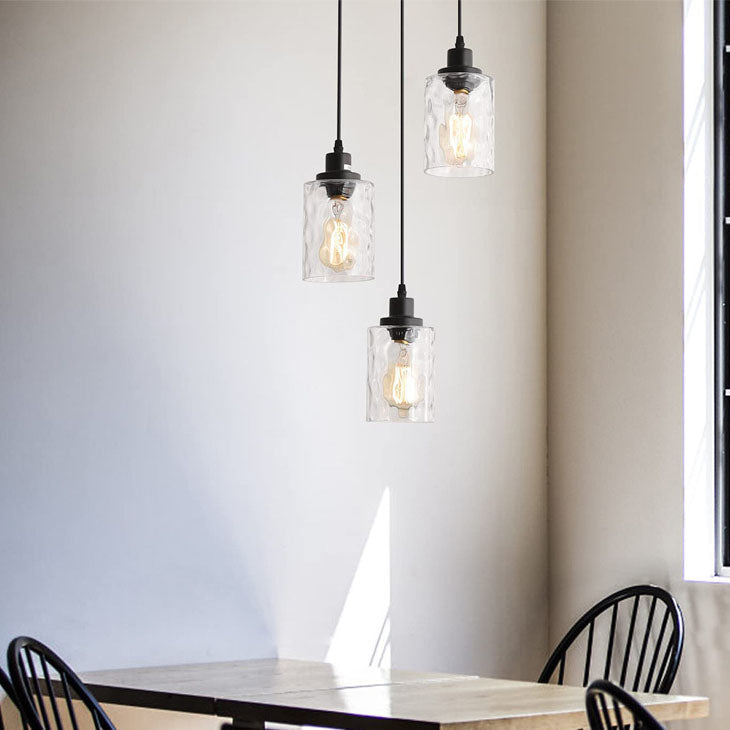 モダンでミニマルなガラス製3灯シャンデリア