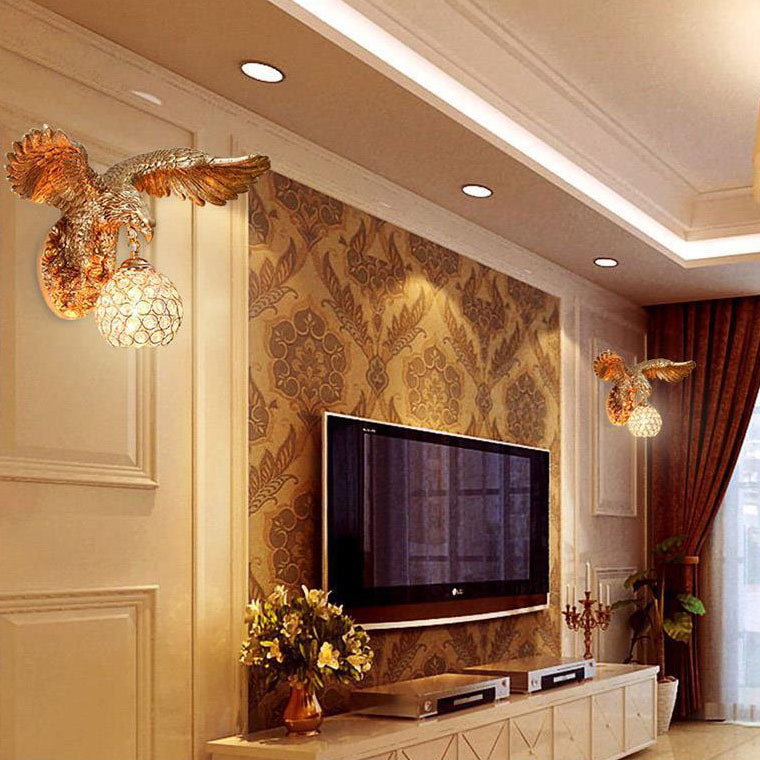 مصباح حائطي أوروبي إبداعي من الراتنج على شكل نسور كريستالية بإضاءة واحدة