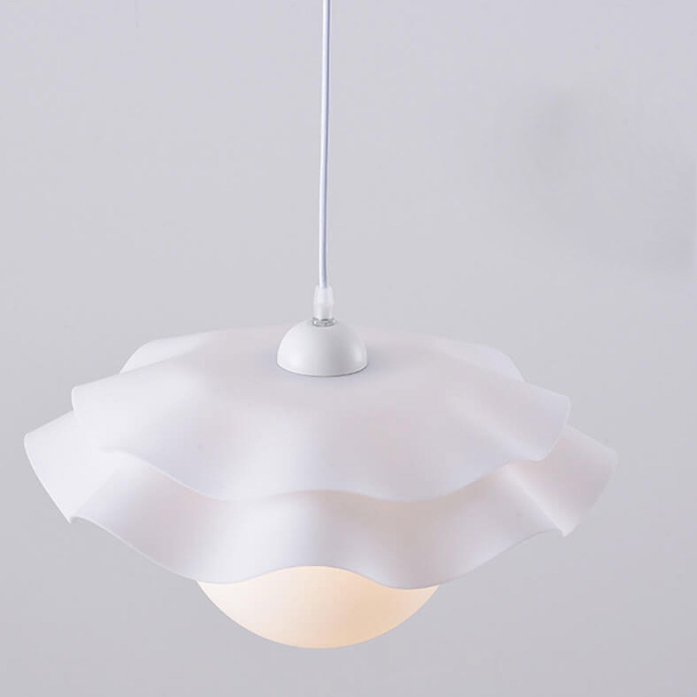 Nordic Simple Flower Shape Acrylic 1-Light Pendant Light