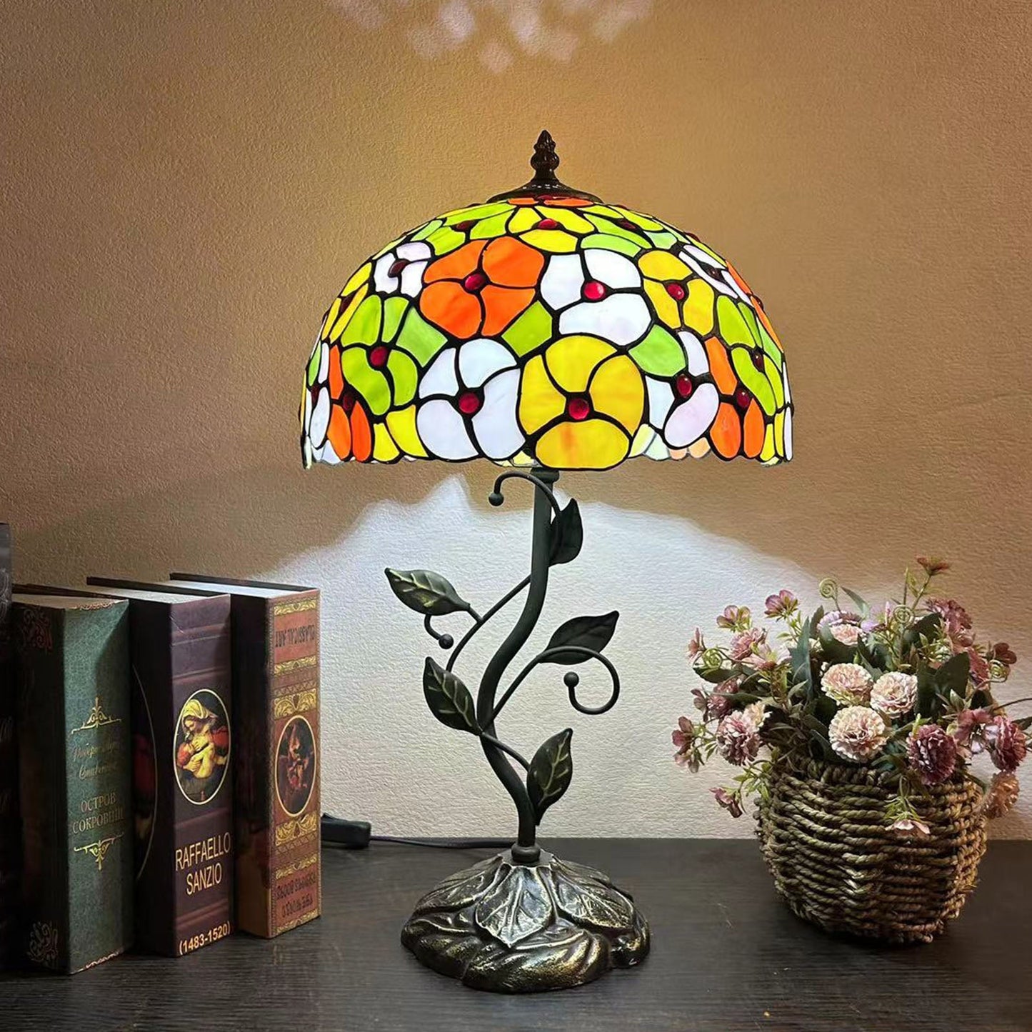 Traditional Tiffany Resin Glass Dome Conic Flower Leaf 1-Light Table Lamp For Bedside