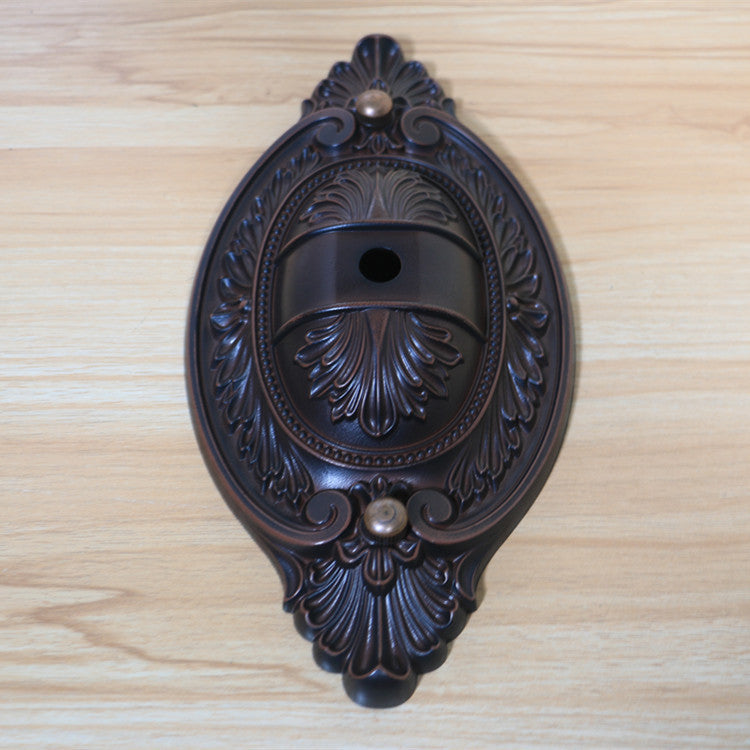 مصباح حائط تقليدي من تيفاني، نصف أسطوانة من سبائك الزنك والحديد، زجاج ملون، مصباح واحد، لغرفة المعيشة