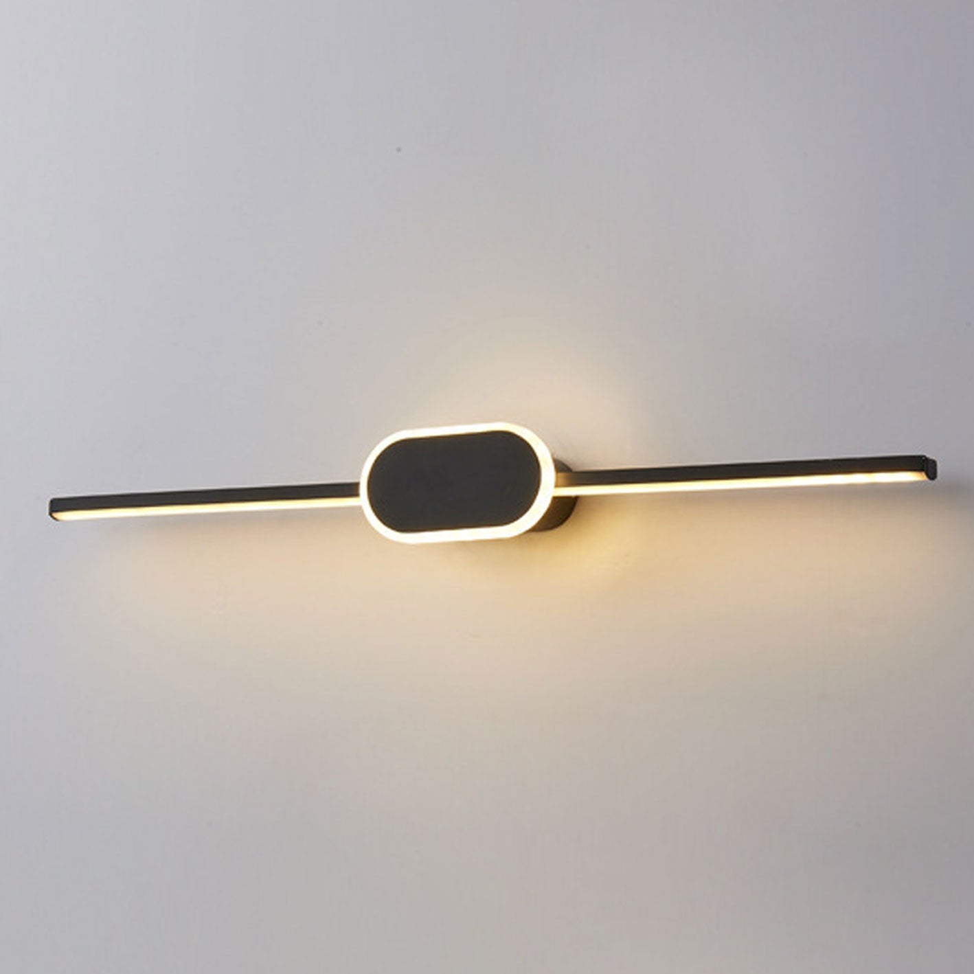 مصباح حائط LED بقاعدة بيضاوية طويلة بتصميم عصري بسيط