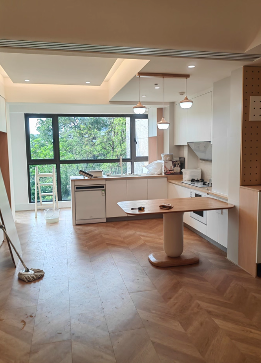 Traditional Japanese Elliptical Ash Wood Oaken Faux Leather Dining Table & Chair Set For 4/6 Seats