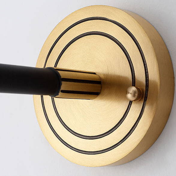 مصباح حائط أسطواني تقليدي أوروبي مصنوع من النحاس والزجاج ومصباح واحد لغرفة النوم