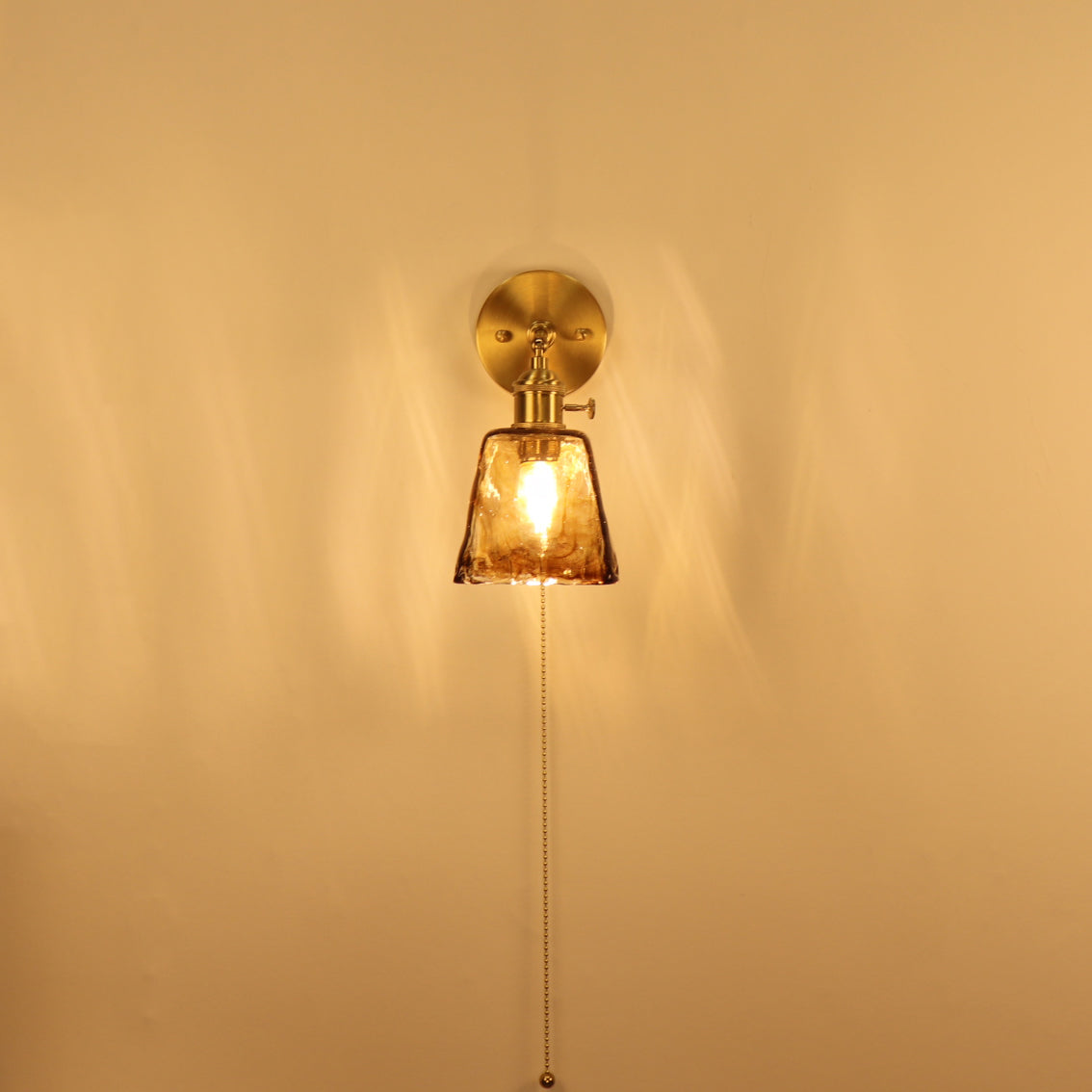 Traditional Vintage Brass Amber Square Glass Shade 1-Light Wall Sconce Lamp For Living Room