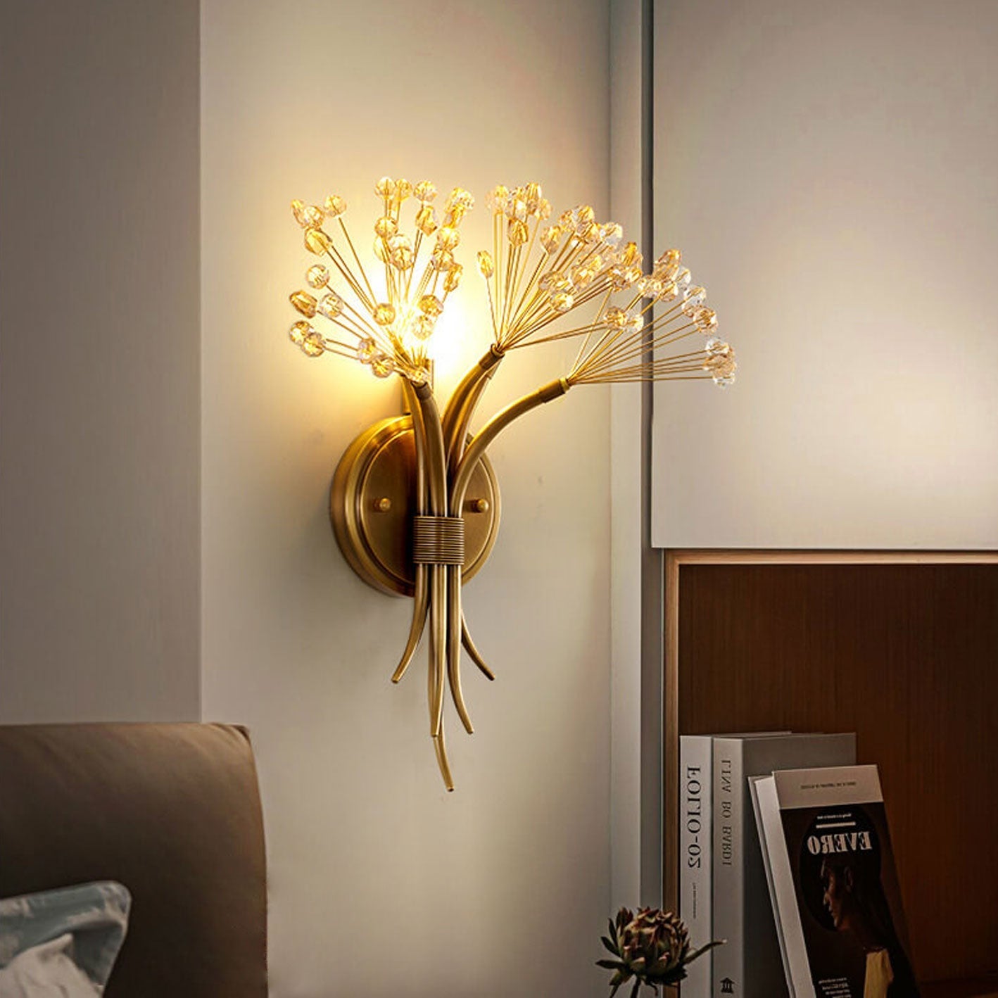Modern Luxury Glass Dandelion Flower Design Brass 1-Light Wall Sconce Lamp