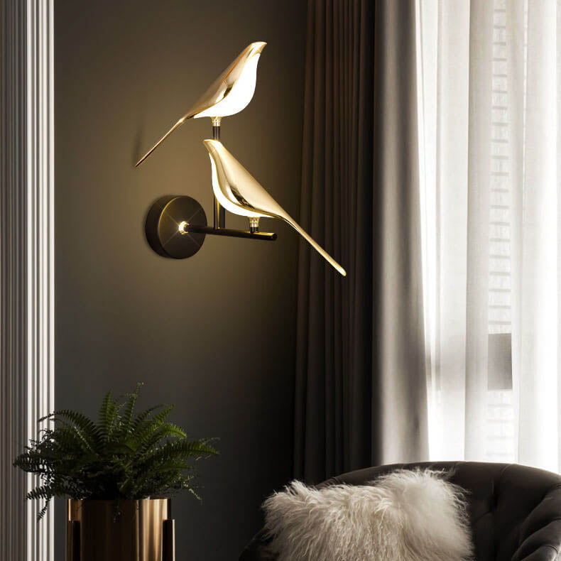مصباح حائطي دوار LED بتصميم طائر إبداعي حديث بنصف ضوء