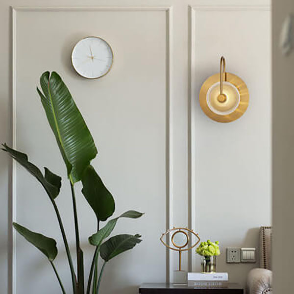 مصباح حائط LED دائري فاخر من Nordic Light مصنوع من المعدن والزجاج