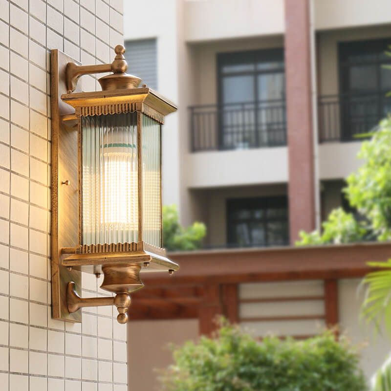 مصباح حائط خارجي مقاوم للماء بتصميم مستطيل عتيق مزود بضوء واحد