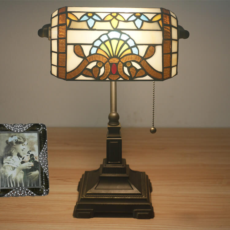 Vintage Stained Glass 1-Light Zipper Switch Table Lamp