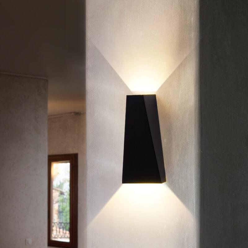 مصباح حائط LED شبه منحرف حديث وبسيط مزود بمصباحين